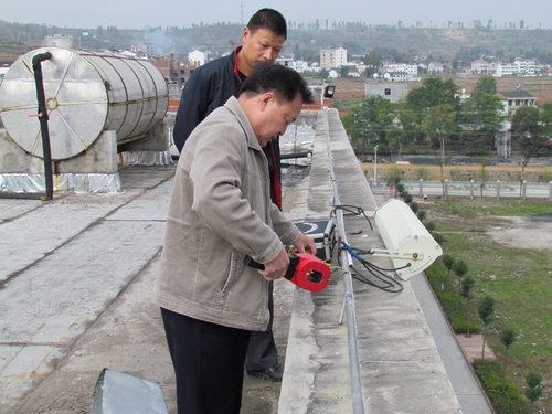 竹山縣氣象局深入麻家渡鎮(zhèn)開(kāi)展校園防雷安全大檢查 竹山縣氣象局深入麻家渡鎮(zhèn)開(kāi)展校園防雷安全大檢查